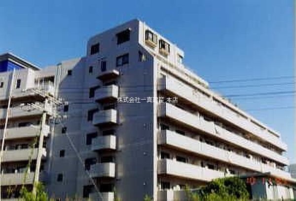 【レピドール福田Iの建物外観】