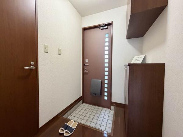 玄関　シューズボックス付き。