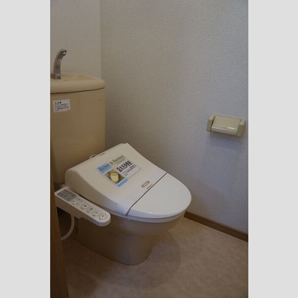 トイレ　温水洗浄暖房便座
