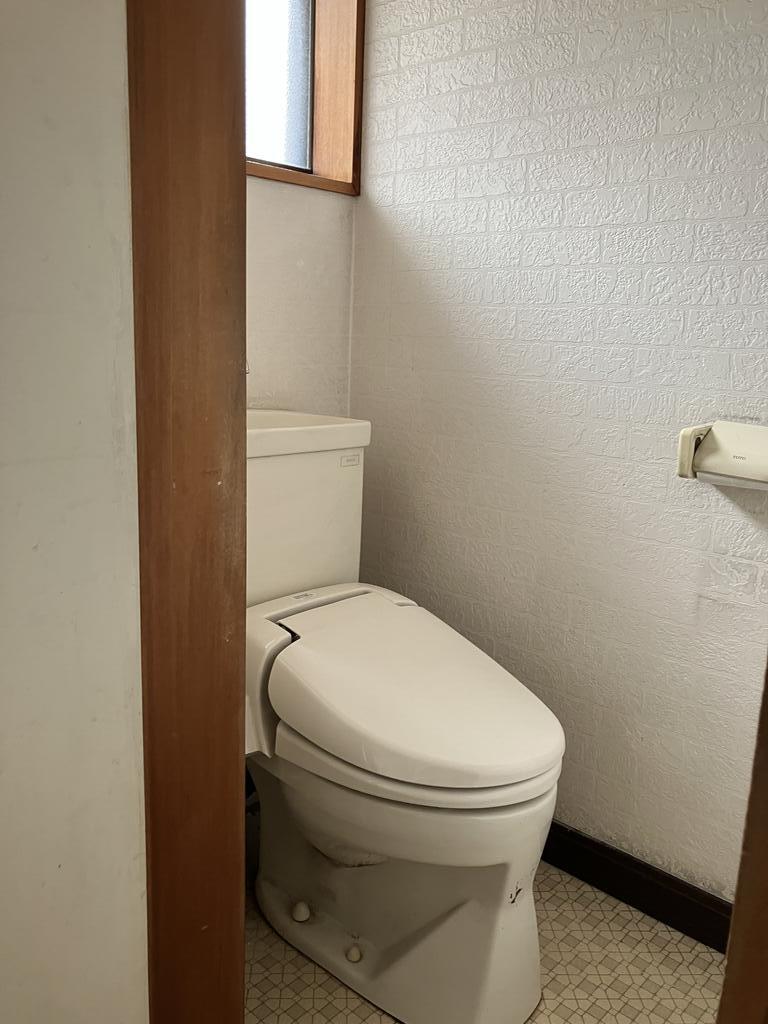 上野町4丁目貸家のトイレ写真