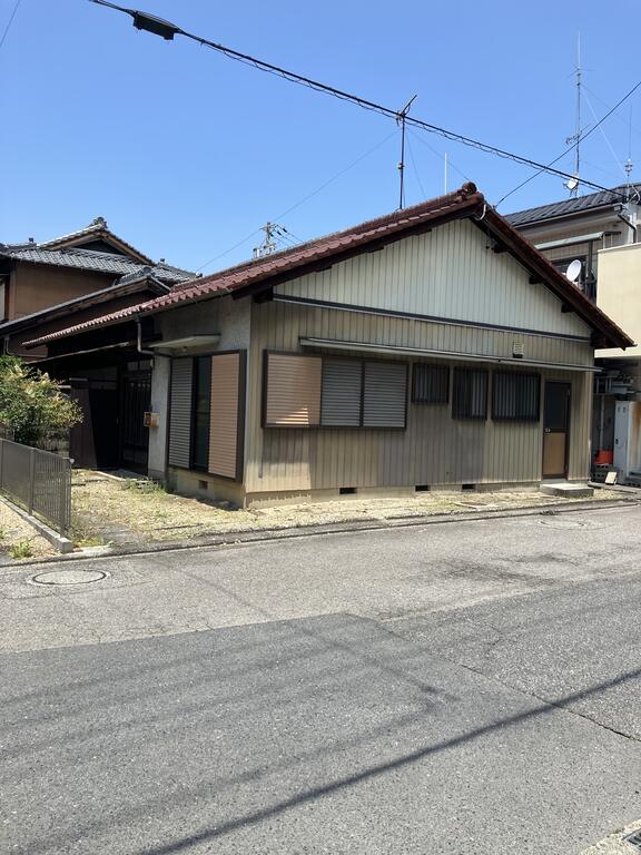 上野町4丁目貸家