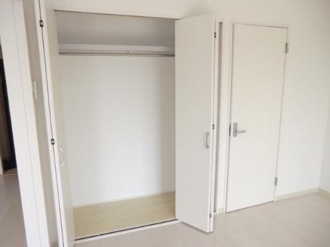 クレアテージⅡ　収納　クローゼット