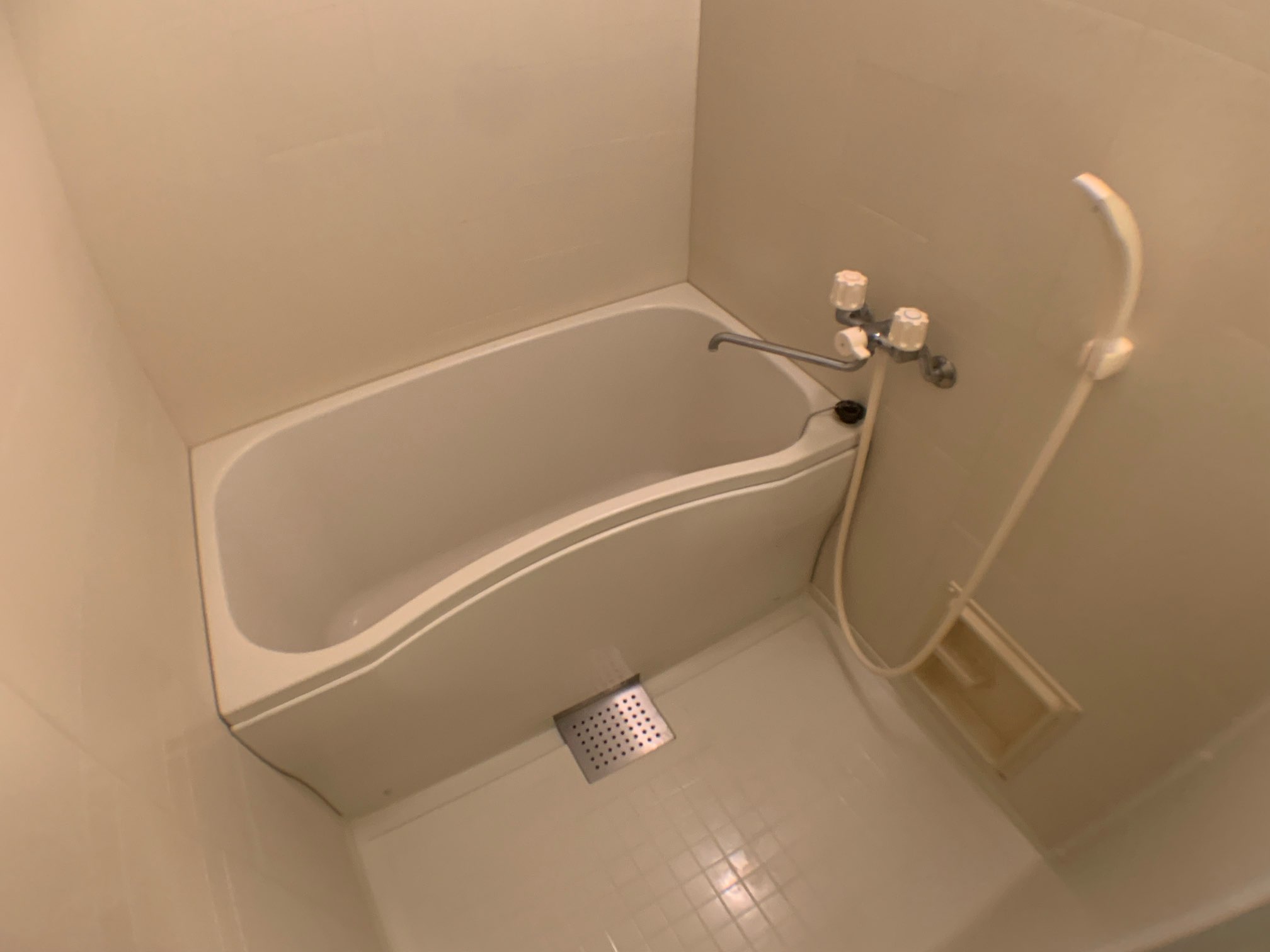 バス・シャワールーム　清潔で機能的な浴室☆