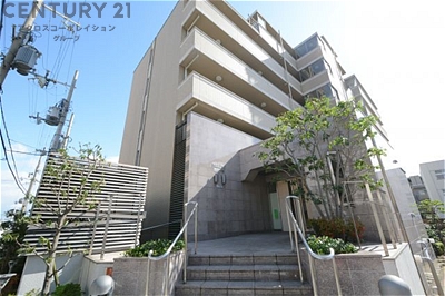 建物外観　オートロック・宅配ボックス付きの学生専用マンション☆