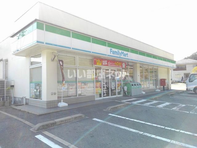 コンビニ　ファミリーマート 長崎小江原店（コンビニ）まで6128m