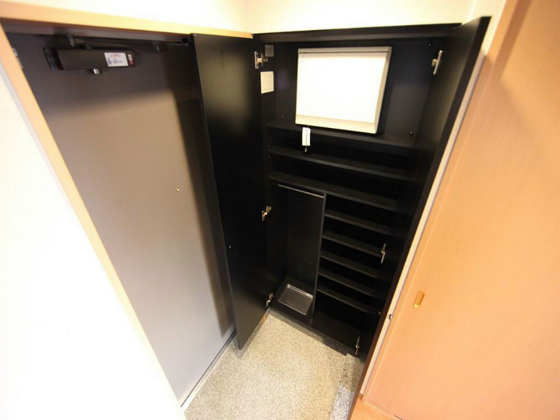 玄関　シューズボックス　収納充実してます