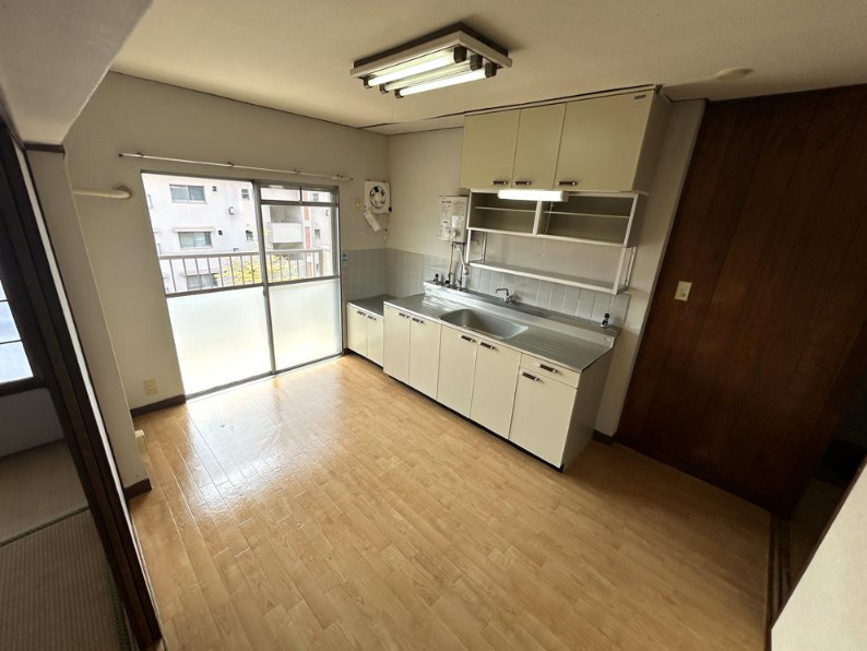 西大寺住宅6号棟のキッチン写真