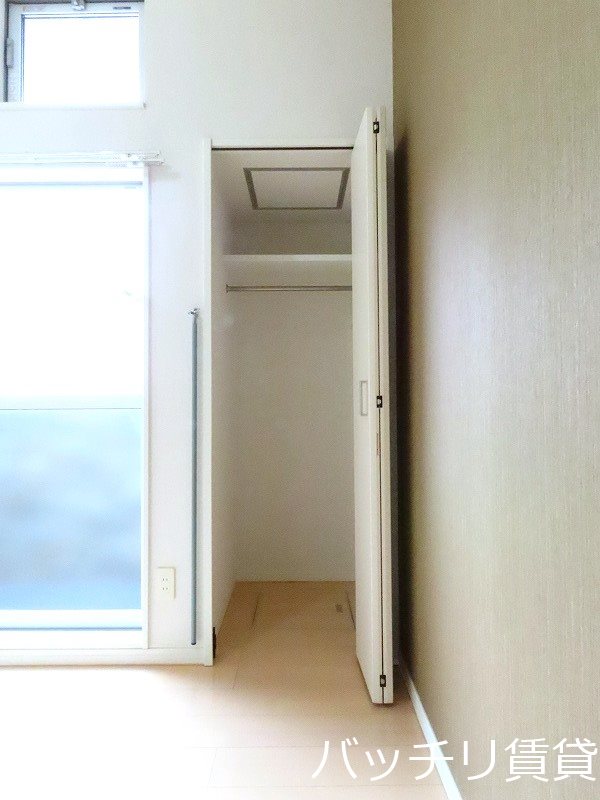 収納　別号室タイプの為、現状を優先致します。