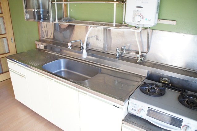 キッチン　ガスコンロは残置物です