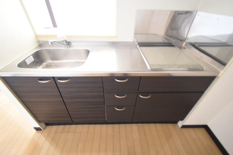 その他設備　シンク・ＩＨクッキングヒーター