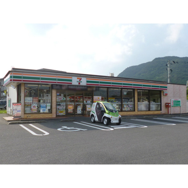 コンビニ　セブンイレブン武雄川良店（コンビニ）まで642m