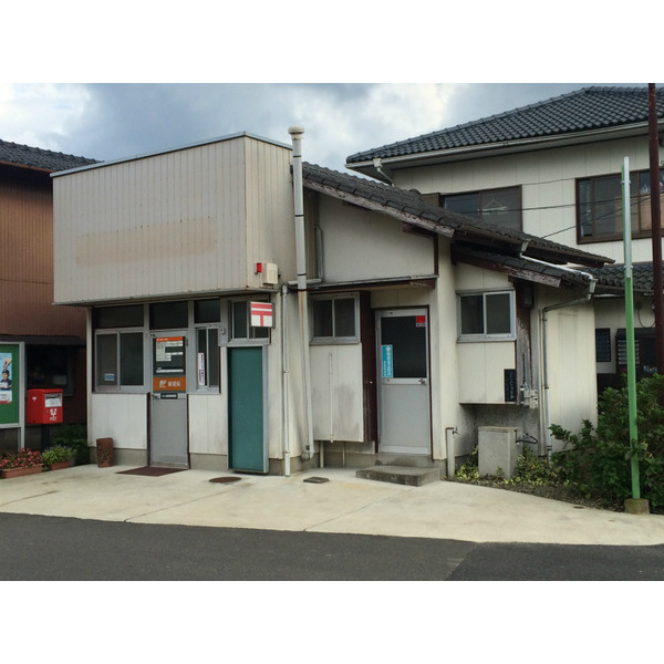 郵便局　甘久簡易郵便局（郵便局）まで451m