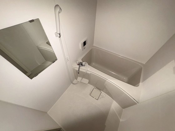 バス・シャワールーム　※別部屋の写真です