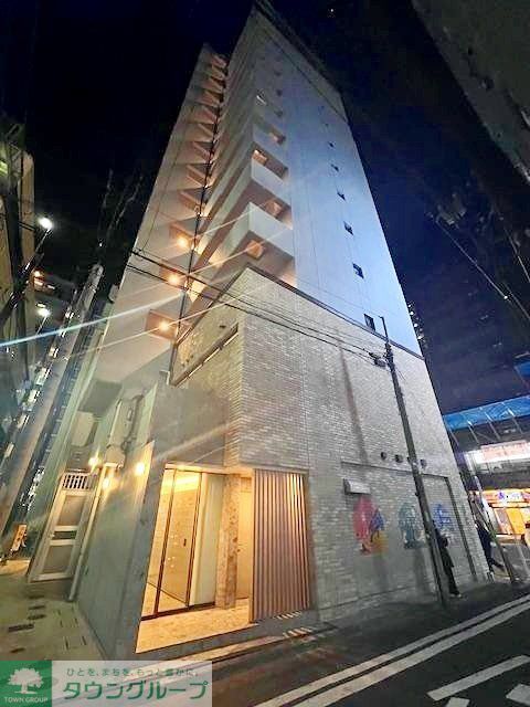 建物外観　駐車場