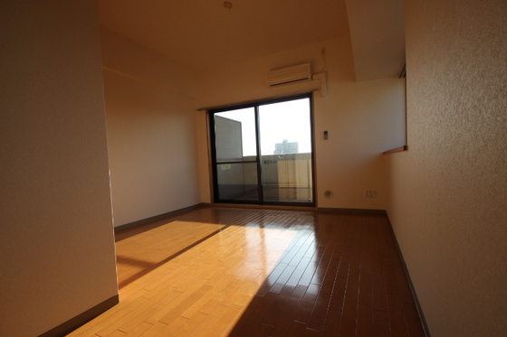 居室・リビング　※別部屋の写真です