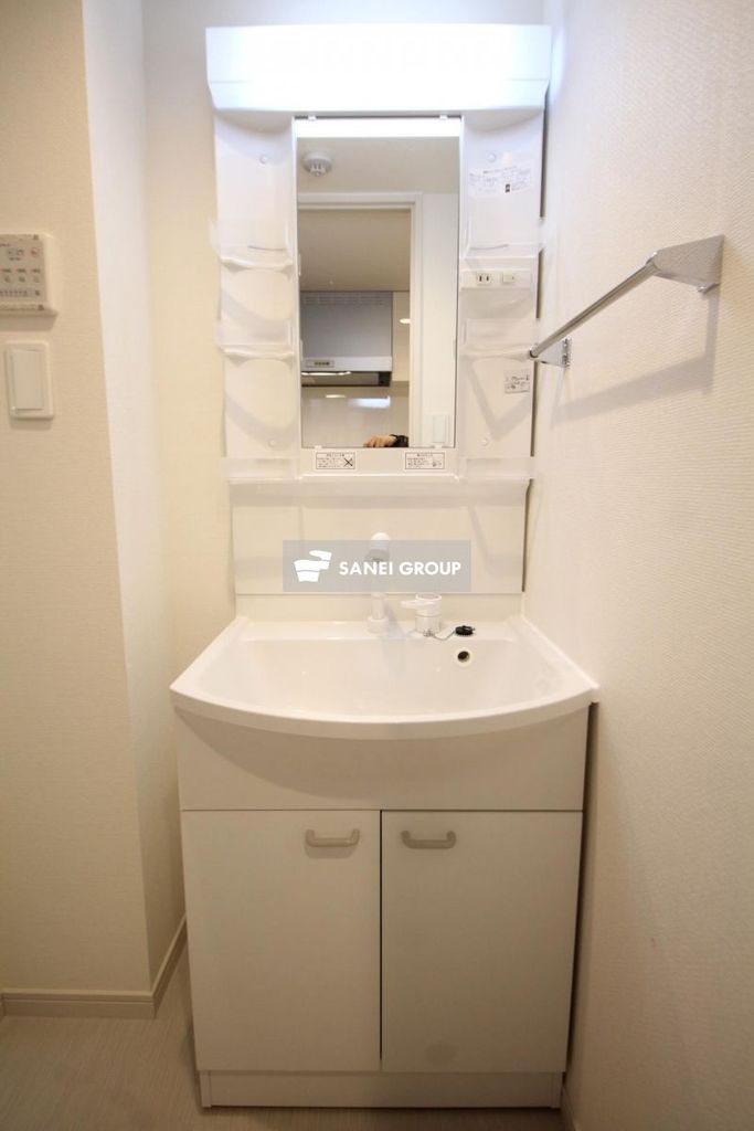 洗面設備　同仕様