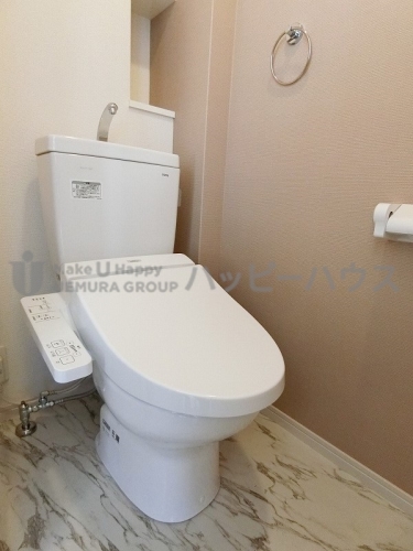 トイレ　同物件の同間取りのお部屋のお写真です。現況優先でお願いします