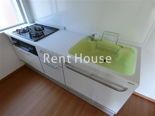 キッチン　※別タイプ写真