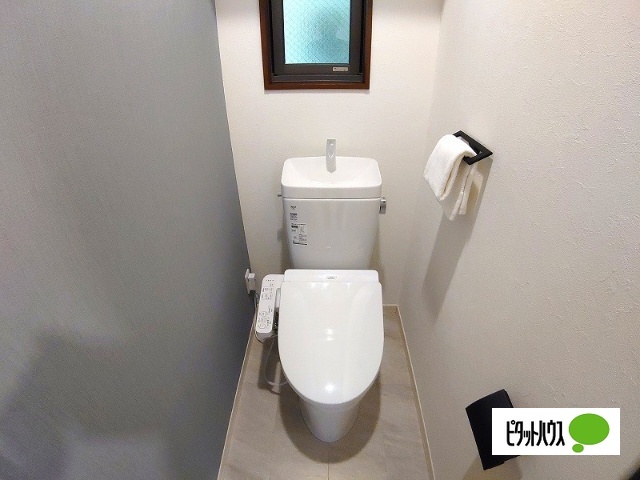 トイレ　※家具や装飾品などは付きません。