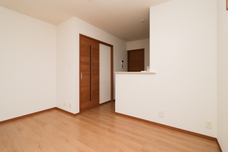 居室・リビング　図面と現状に相違がある場合には現状を優先