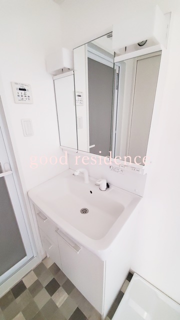 洗面設備　【WIC付き広々収納♪】