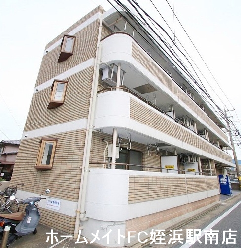 建物外観　★駅もスーパーも近くて便利です♪★