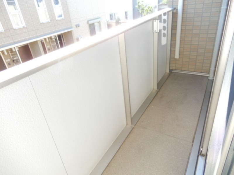 バルコニー　図面と現状に相違がある場合には現状を優先