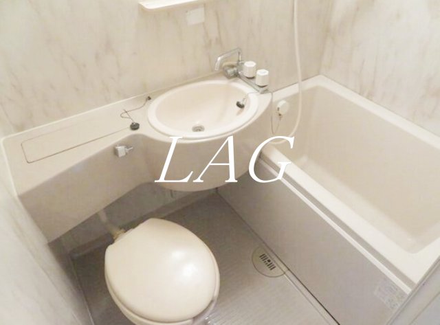 バス・シャワールーム　お風呂です。