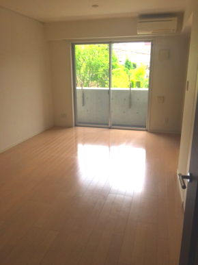 居室・リビング　※別部屋参考写真