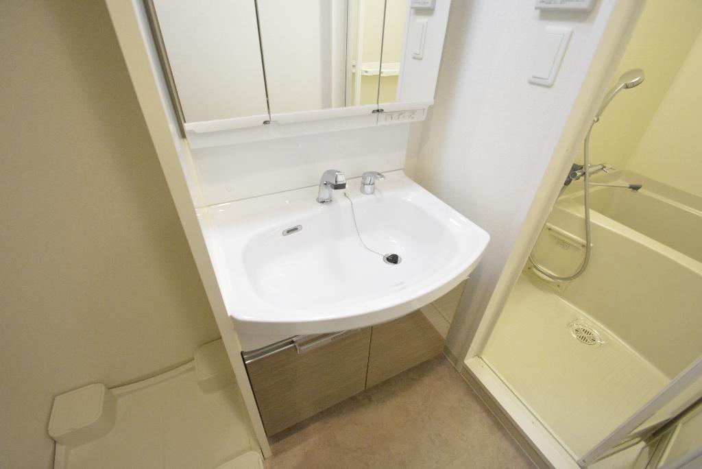 洗面設備　洗髪洗面化粧台