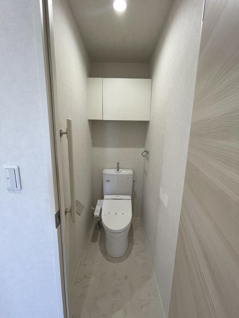 トイレ　ウォシュレット付