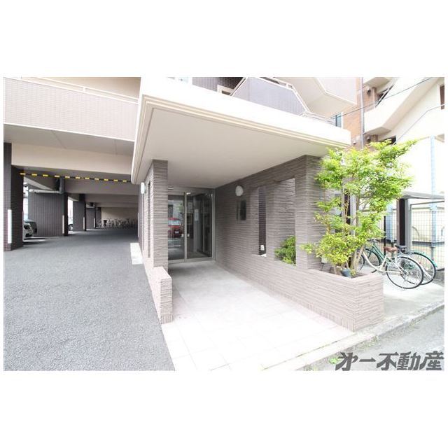 エントランス　エントランス