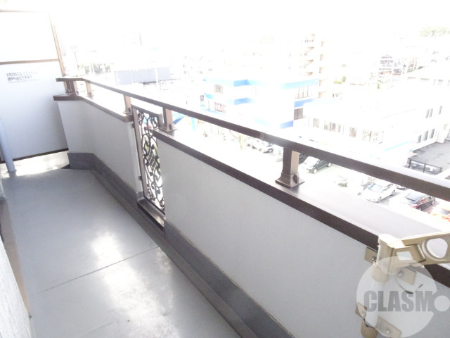 バルコニー　陽当たり良好です♪