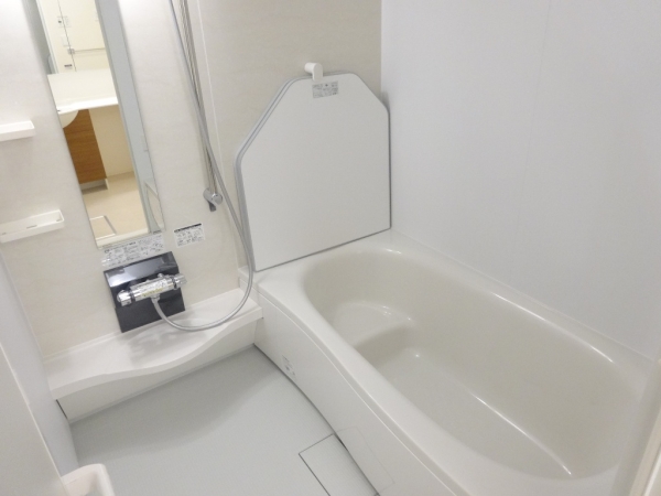 バス・シャワールーム　ゆったり一坪風呂