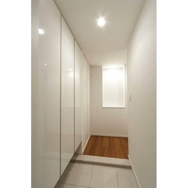 玄関　※同仕様写真含む