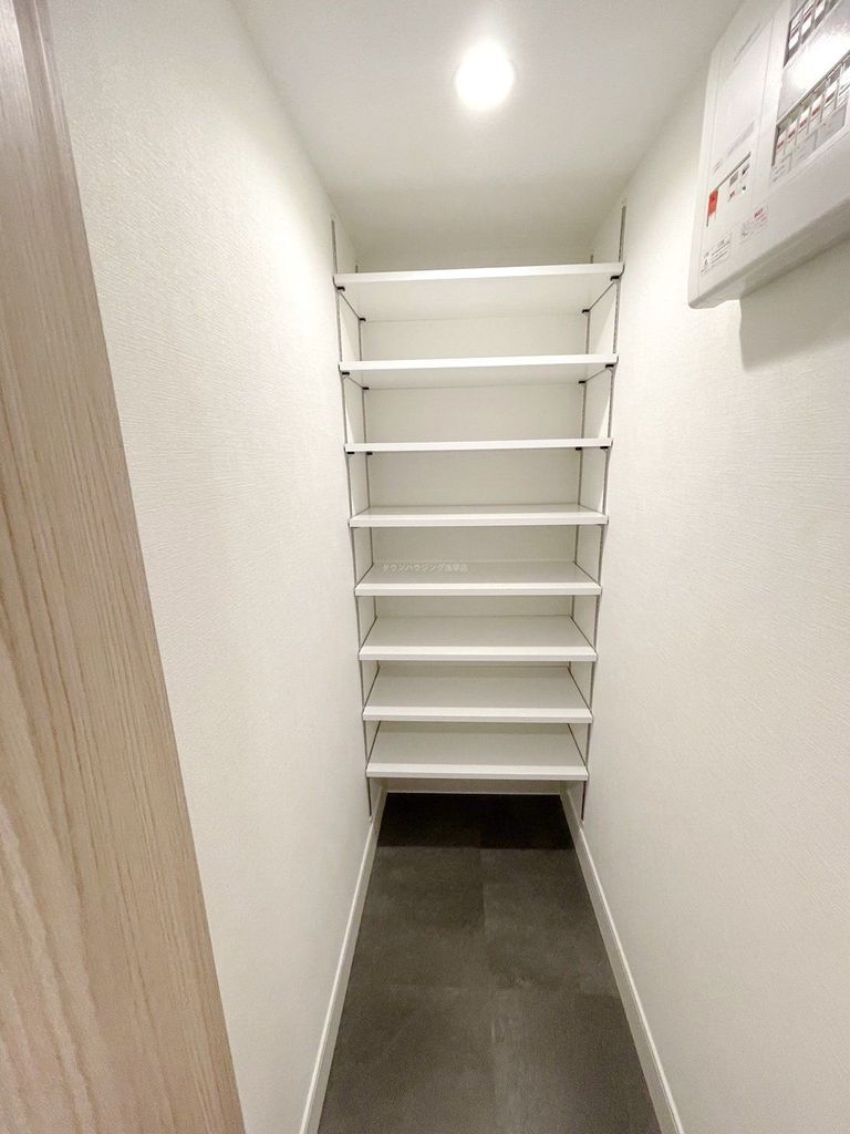 その他設備　玄関