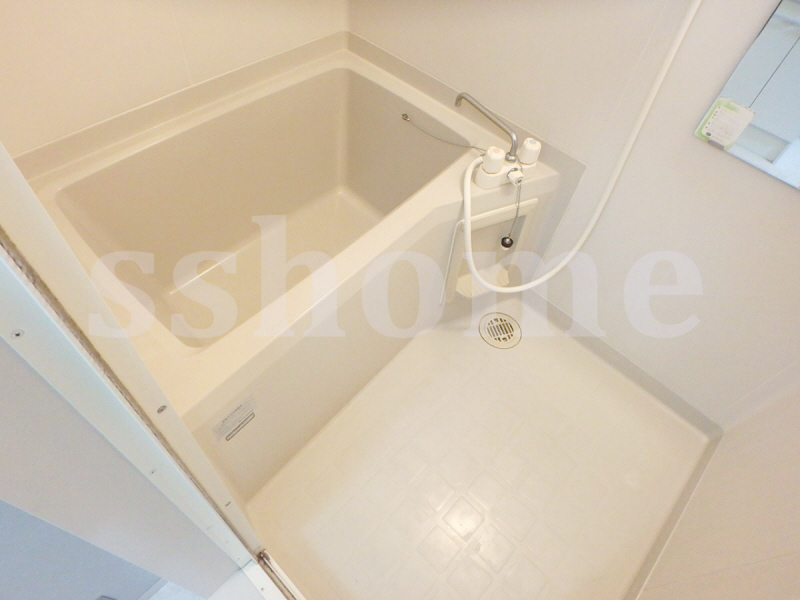 バス・シャワールーム　清潔感のある浴室☆