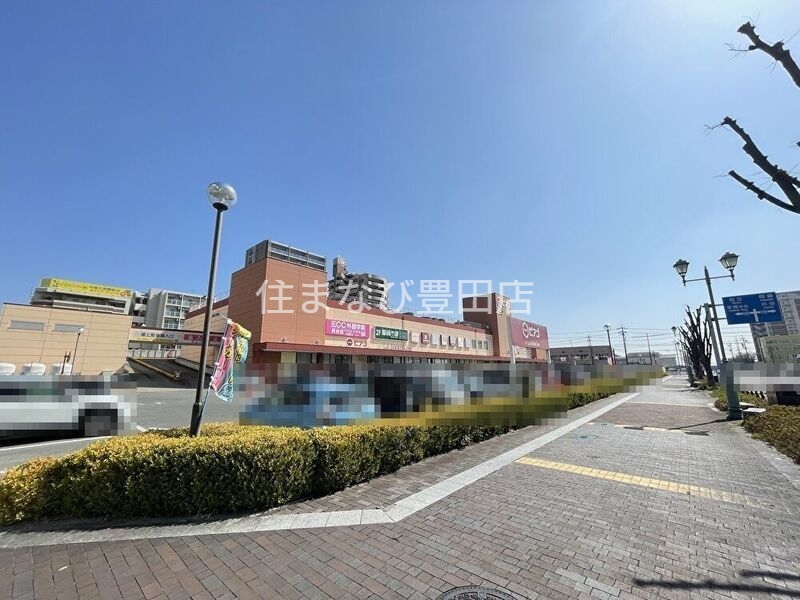 スーパー　ピアゴラフーズコア三河安城店（スーパー）まで219m