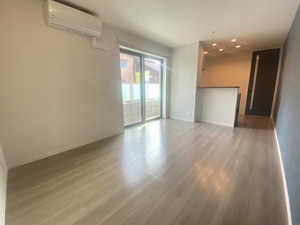 居室・リビング　室内きれいです！