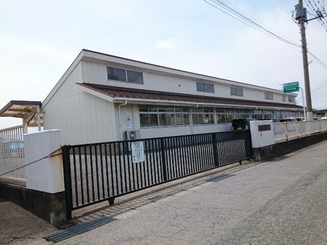 幼稚園・保育園　町立玉村幼稚園（幼稚園・保育園）まで1300m