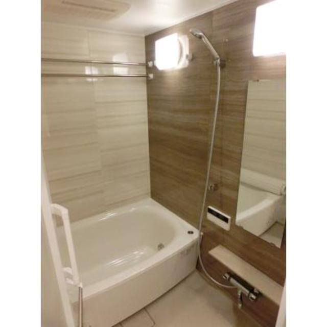 バス・シャワールーム　※写真は同タイプ住戸です。