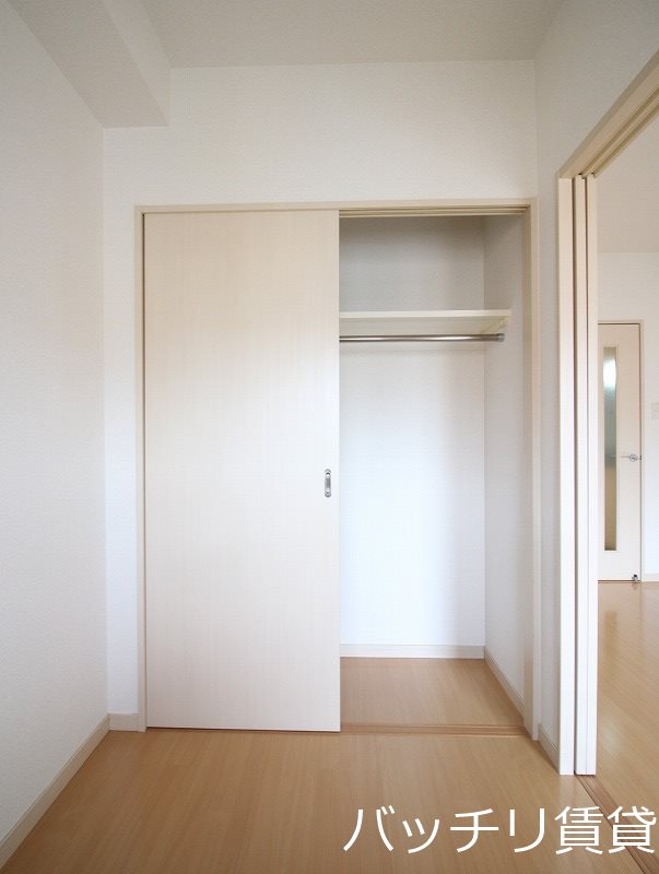 収納　※同型タイプ写真の為、現状優先。