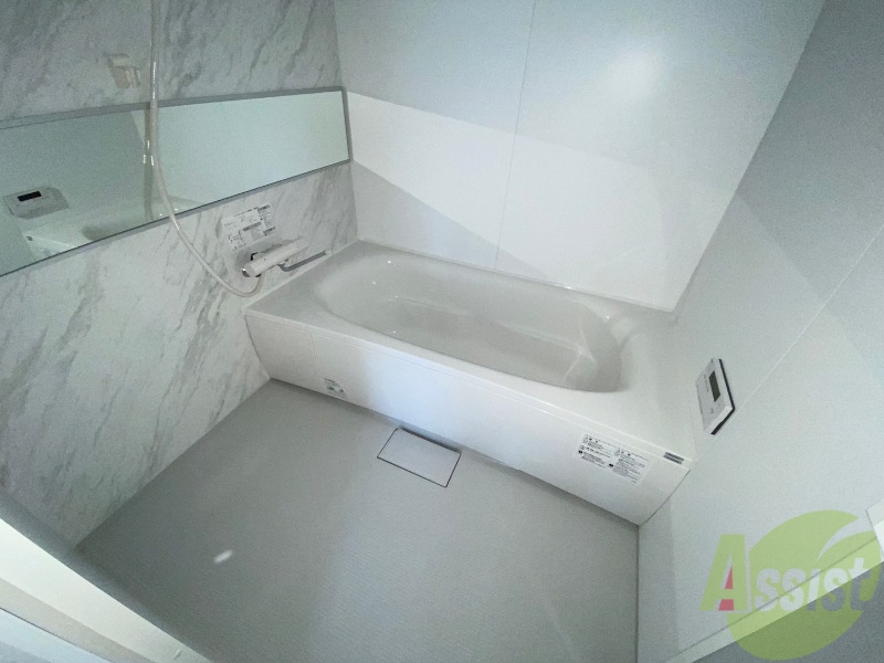 バス・シャワールーム　お風呂になります。一日の疲れを癒してくださいね。