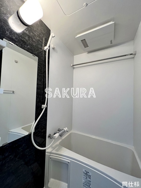 バス・シャワールーム　雨の日でも安心の浴室乾燥機付きです♪