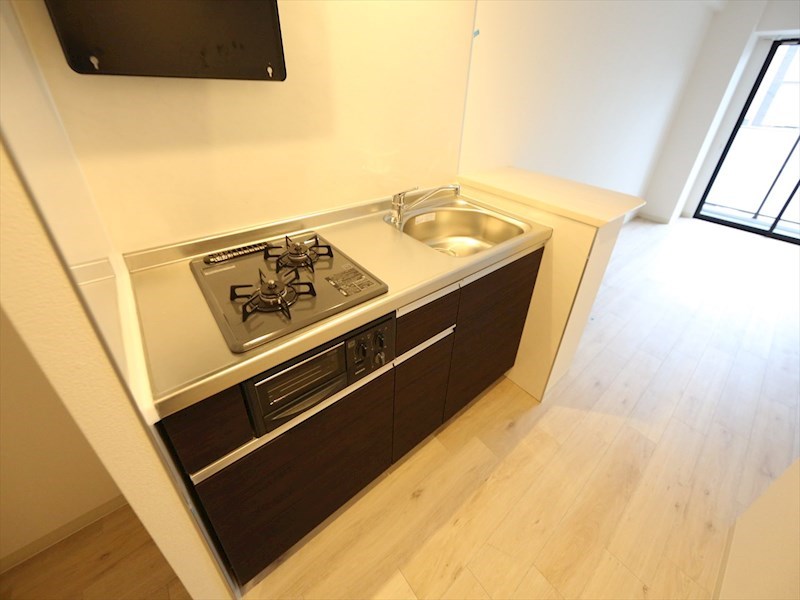 キッチン　システムキッチン（ガス2口コンログリル付）