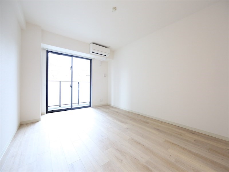 その他部屋・スペース　洋室12帖　エアコン完備　南面バルコニー