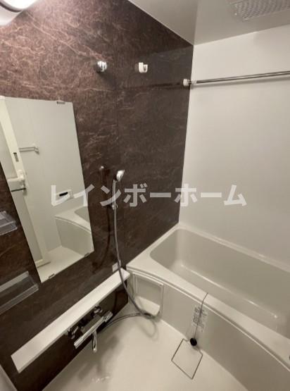 バス・シャワールーム　お風呂です