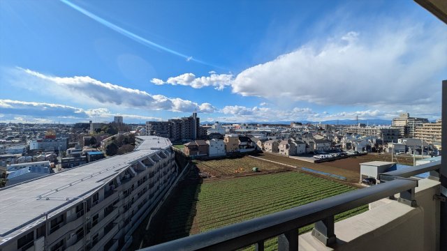 眺望　南面の窓から富士山も見えます♪