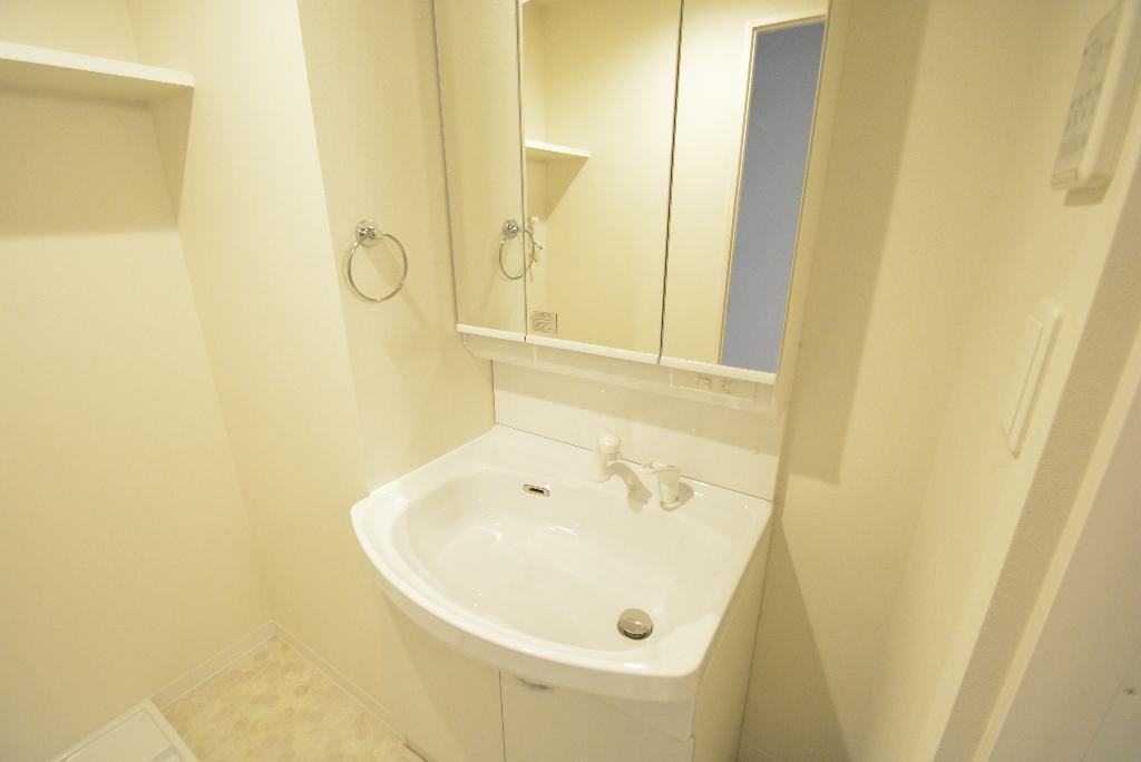 洗面設備　洗髪洗面化粧台