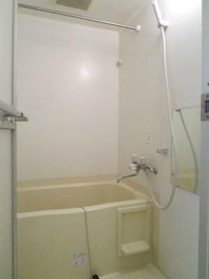 バス・シャワールーム　※別部屋参考写真